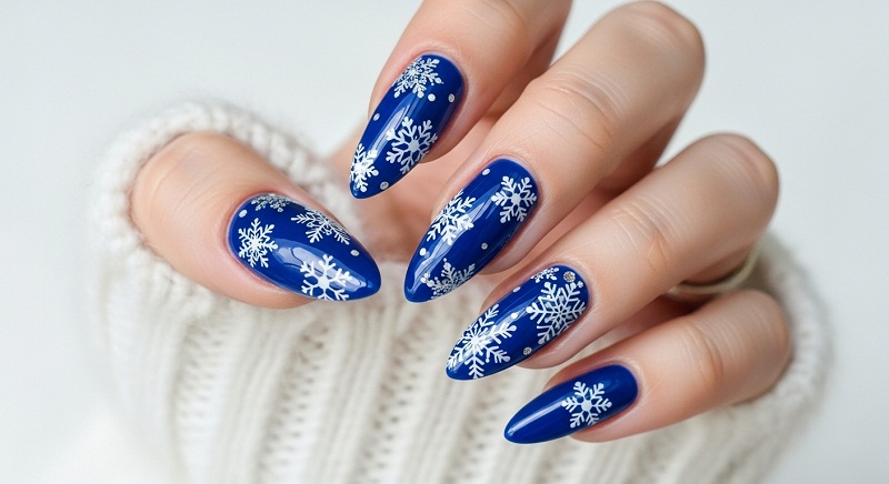 Christmas Nail Art Designs 2025 - Festive Ideas for Every Style